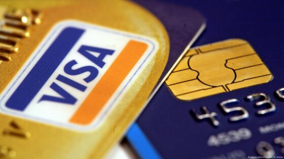 البطاقات الائتمانية وأهميتها في العصر الحديث